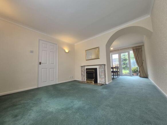 Lounge-Dining Room