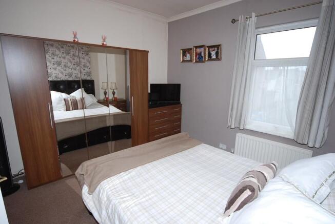 BEDROOM 1