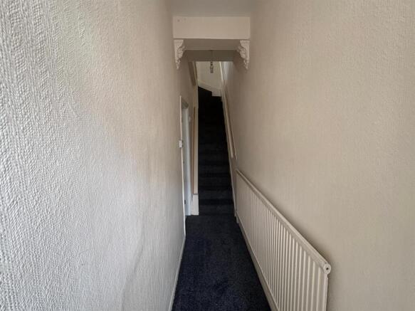 2 bed House to rent Image 7