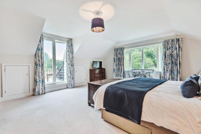 Principal bedroom