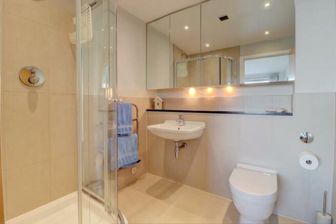 Bedroom 1 En Suite.jpg