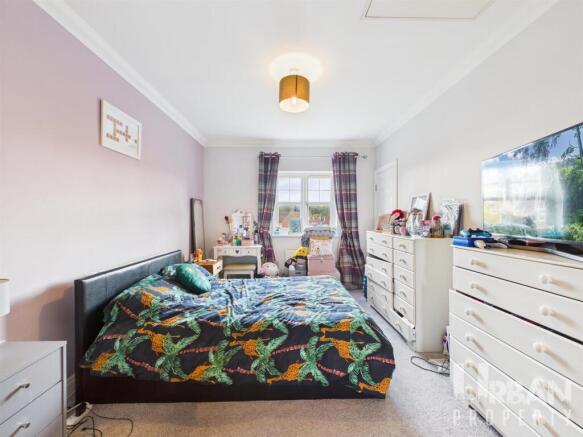 3 bed House for sale Image 9