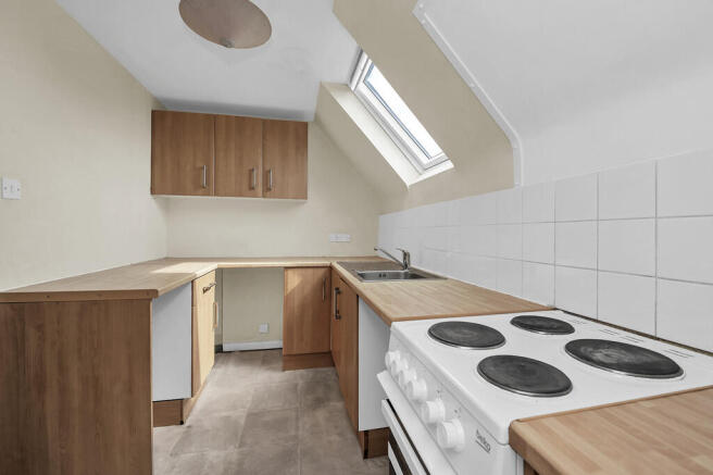 Armstrong Close, Newmarket photo 4