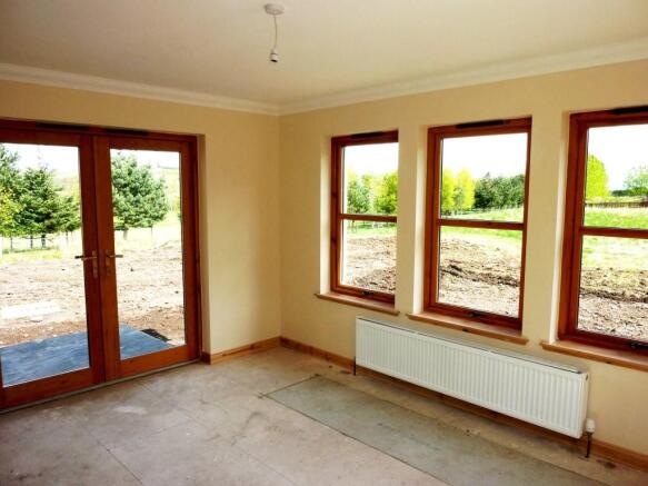 Sitting/dining room