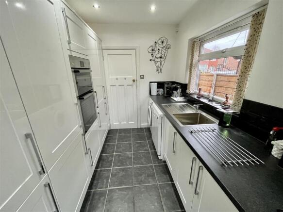 Kitchen Aspect 4.jpg