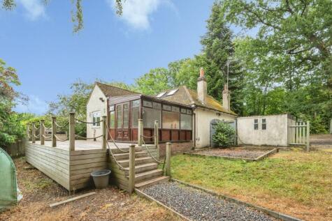 Headley Heath Approach, Tadworth, KT20