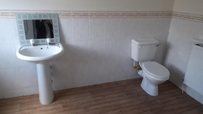 Bathroom Alt View