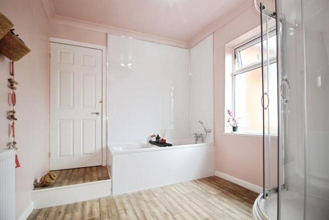 2 bed Terraced for sale Image 7