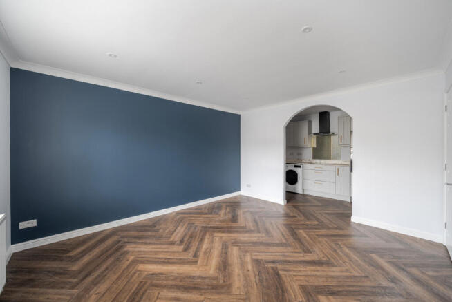 1438310-4-69ccf06...