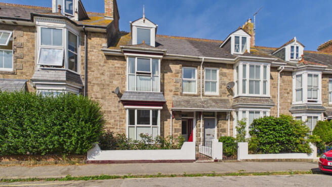 4 Bedroom Mid Terraced House for Sale