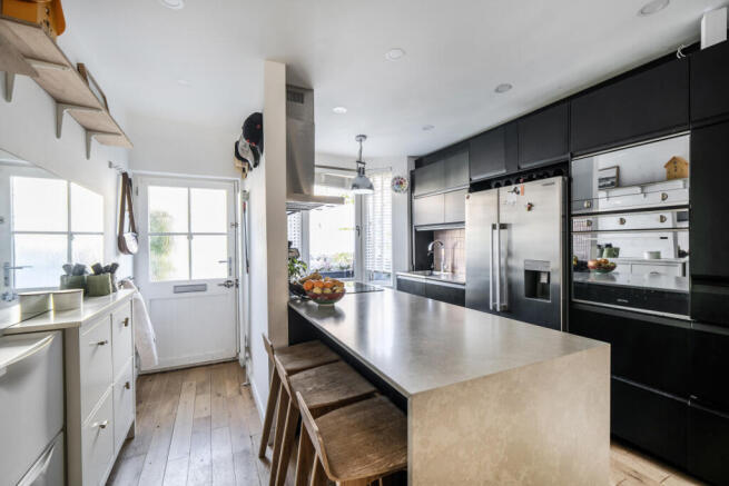 1424794-29-69ba89...