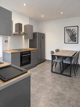 1 bed House Share to rent Image 5