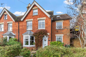 Hunsdon, Easebourne Lane, Midhurst GU29 9AZ