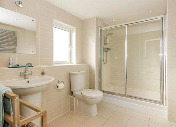 Bed 1 En-Suite