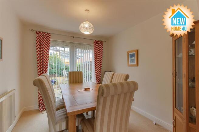 DINING ROOM: