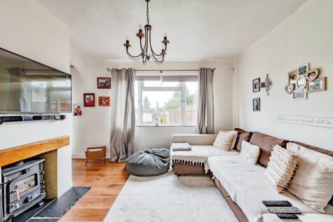 Southmead, Redhill