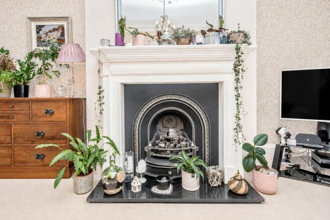 3 bed Terraced for sale Image 5