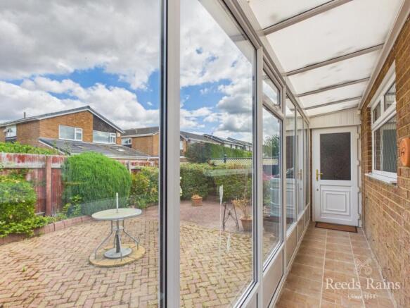 3 bed Bungalow for sale Image 9