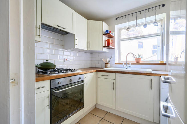 1429937-17-69bbfd...