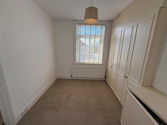 1 bed Terraced for sale Image 5