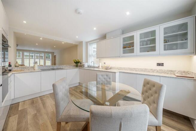 Kitchen/Breakfast Room