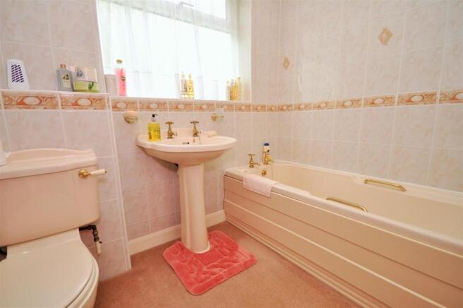 HOUSE BATHROOM