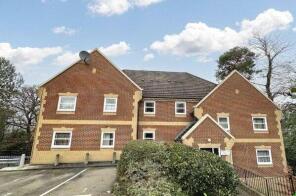 Flat 4, 36, Beacon Hill, St Johns, Woking GU21 7NP