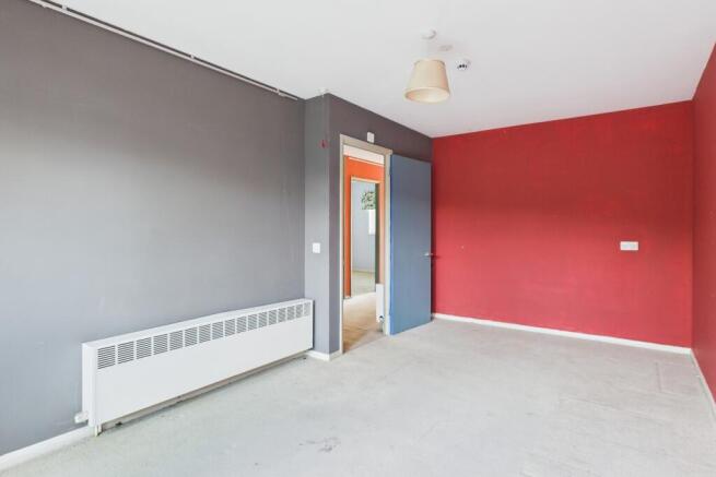 CAM02519G0-PR0242-STILL002