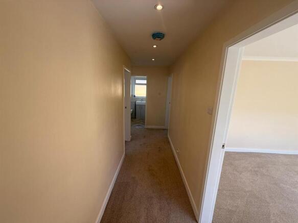 3 bed Detached Bungalow for sale Image 7