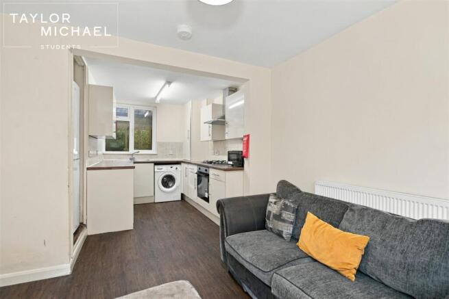 Open Plan Kitchen/Living Area