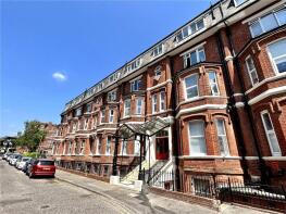 35, 8 Grand Marine Court, Durley Gardens, Bournemouth BH2 5HS
