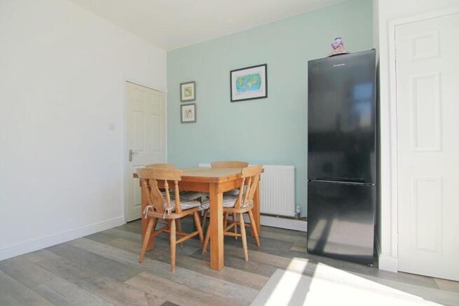 2 bed Semi-Detached for sale Image 6