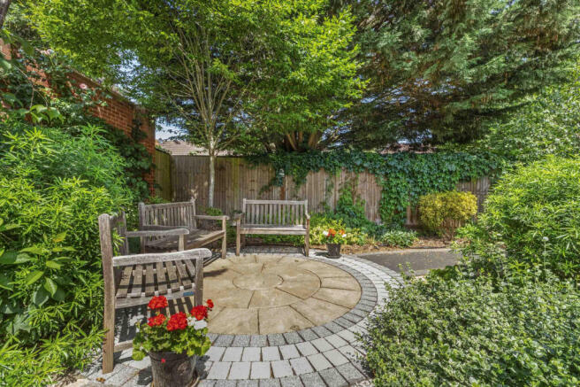 16 Peel Lodge, SL7 3FH (LOW RES)-5