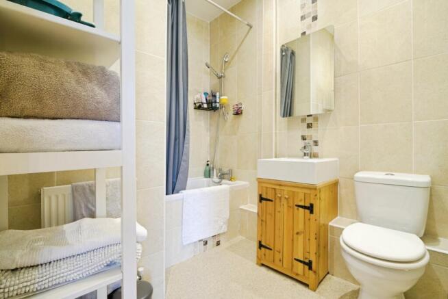 2 bed Cottage for sale Image 9