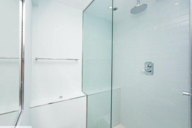 Flat 7, Windsor Court, Jubilee Place, Chelsea, SW3 3TB