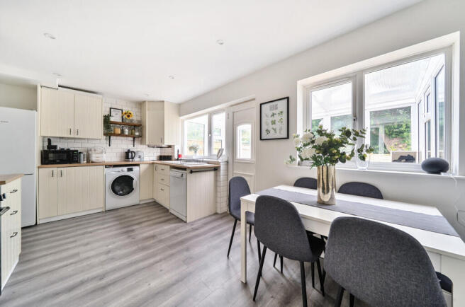 1316141-21-685d24...