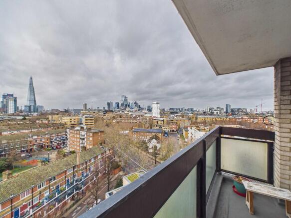 CAM03741G0-PR0150...