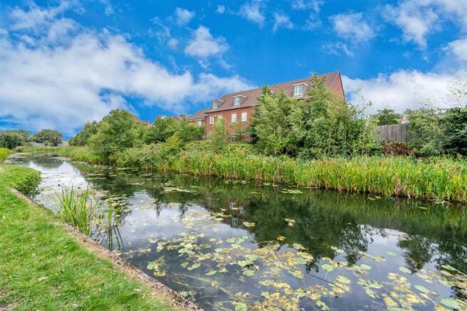 51, Water Reed Grove, Walsall, West Midlands, WS2 