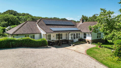 Mackerel Hill, Peasmarsh, East Sussex TN31 6TB