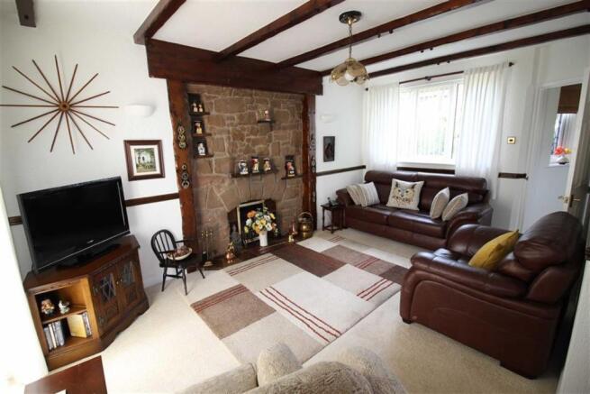 'L ' SHAPED SITTING ROOM