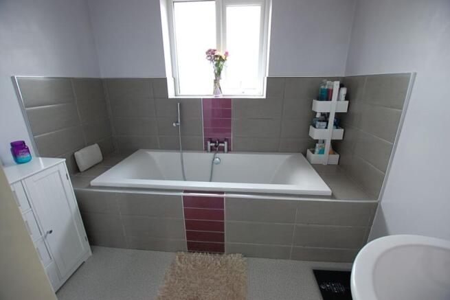 En-Suite Bathroom