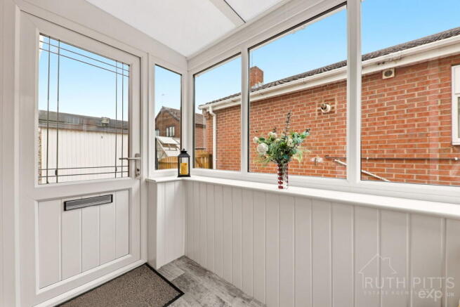 2 bed Detached Bungalow for sale Image 5
