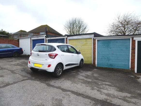 Garage.JPG