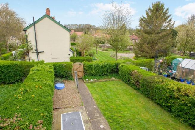 3 bed Terraced for sale Image 4