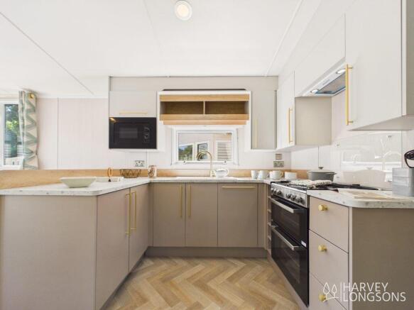 03 Swift Burgundy 2026 Modern Kitchen Coghurst Hal