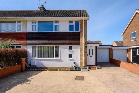 Bramley Garth, Appletree Village, York YO31 0PG