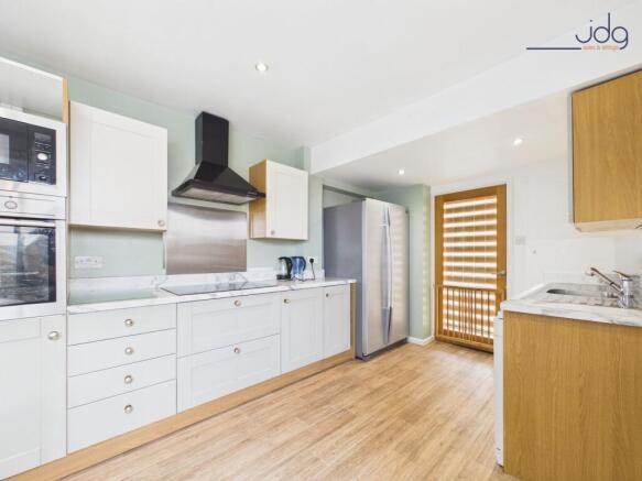 Open Plan Kitchen Diner with Sliding Doors to the Garden
