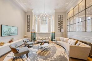 Flat 6, 6-7, Vicarage Gate, London W8 4HH