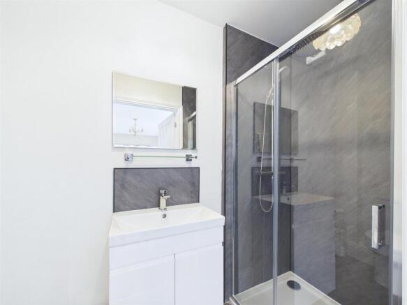 5 bed Terraced for sale Image 10