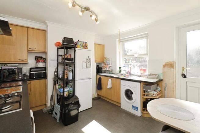 2 bed Terraced for sale Image 5